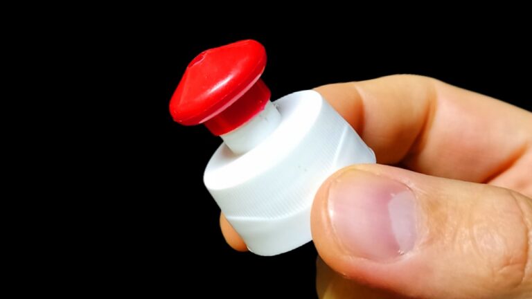 5 geniale Hacks zur Wiederverwertung von Plastikflaschen für ein einfachereres Leben