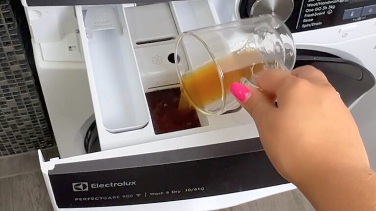 Gib das zur dunklen Wäsche in die Waschmaschine und du wirst den Unterschied sehen